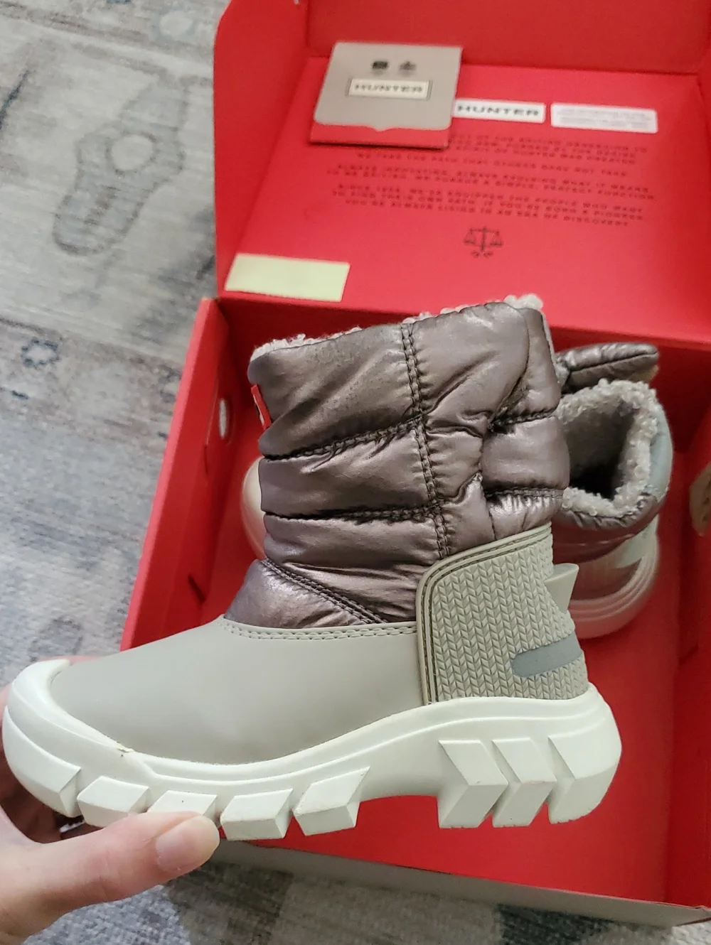 NWT Hunter Kids Insulated Metallic Short Snow Boots Sz8